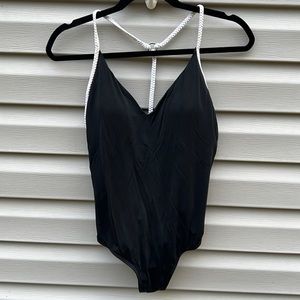 Afriel & Tabbris | Black & White One Piece Bathing Suit size US 6